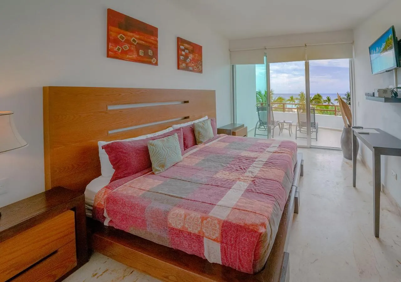 Holiday home Beachfront Penthouse With 3 Bedrooms & Ocean View - Las Nubes Playa del Carmen Mexico