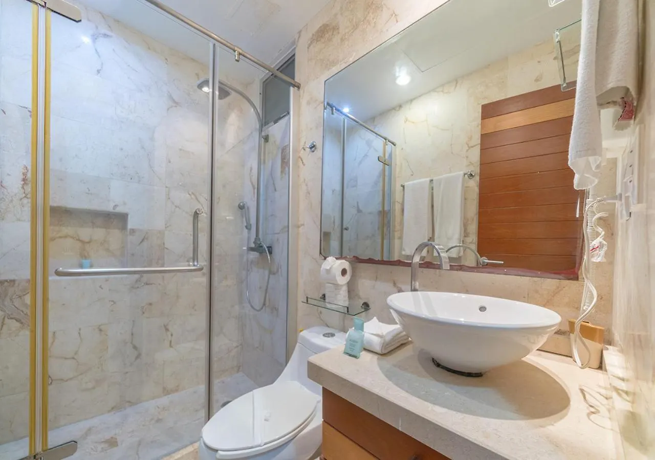 Beachfront Penthouse With 3 Bedrooms & Ocean View - Las Nubes Playa del Carmen Mexico