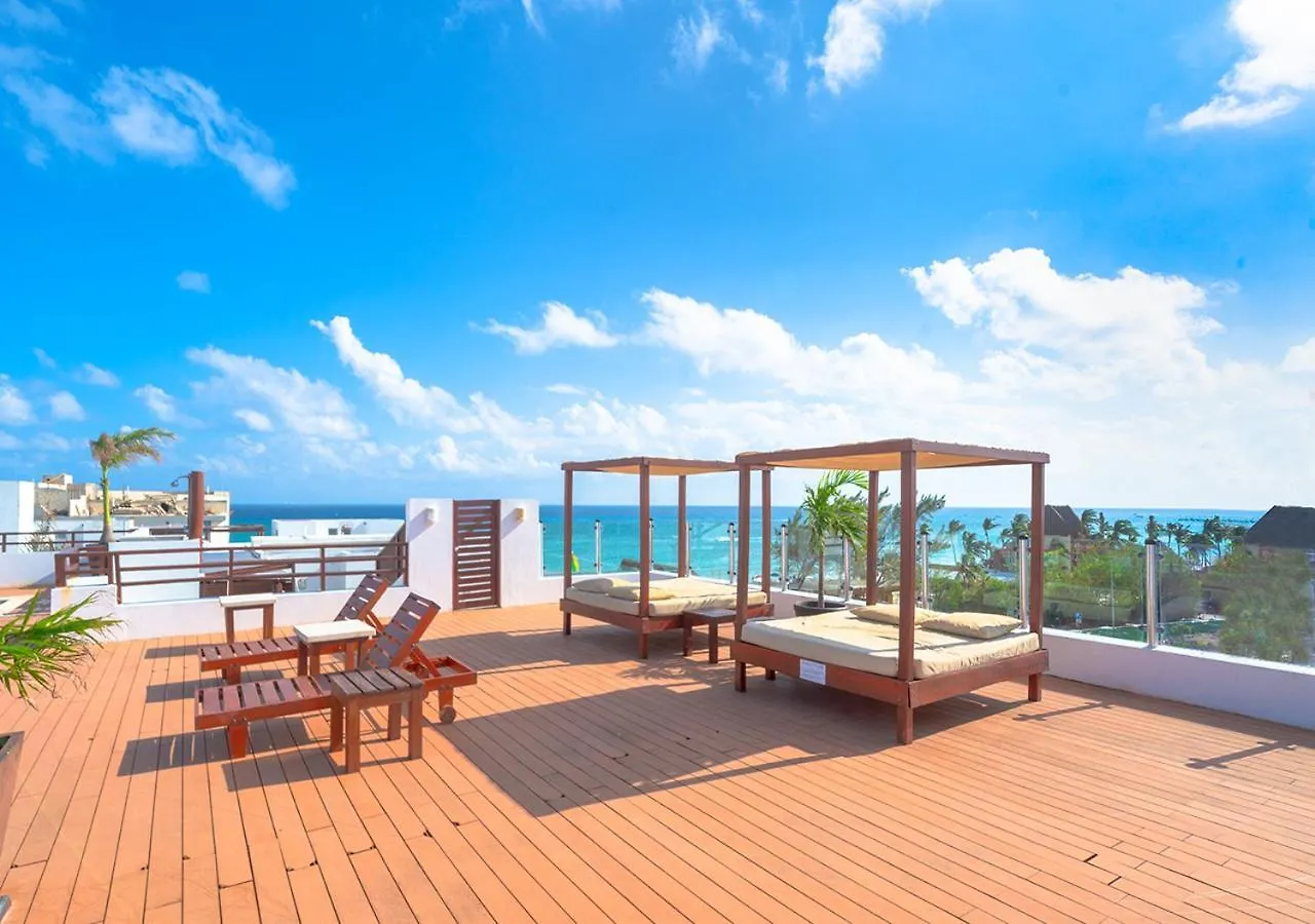 Beachfront Penthouse With 3 Bedrooms & Ocean View - Las Nubes Playa del Carmen