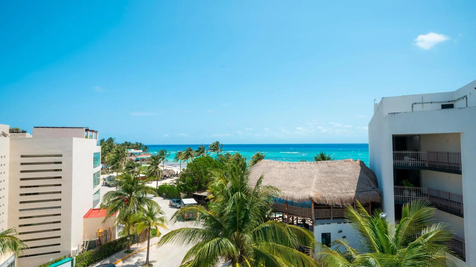 Beachfront Penthouse With 3 Bedrooms & Ocean View - Las Nubes Playa del Carmen